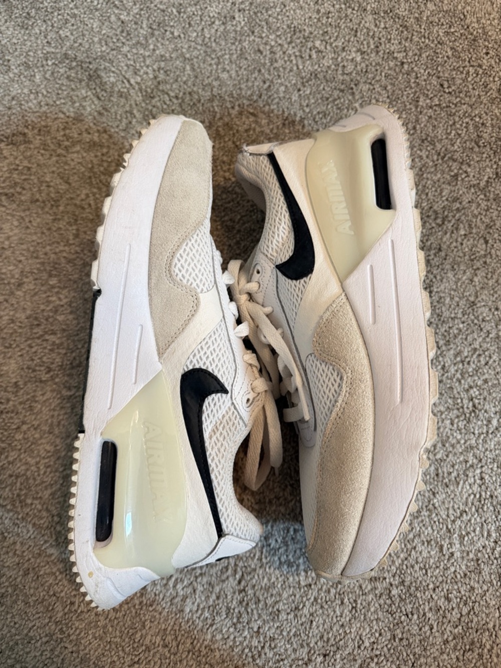 Nike Air Max in White and Black